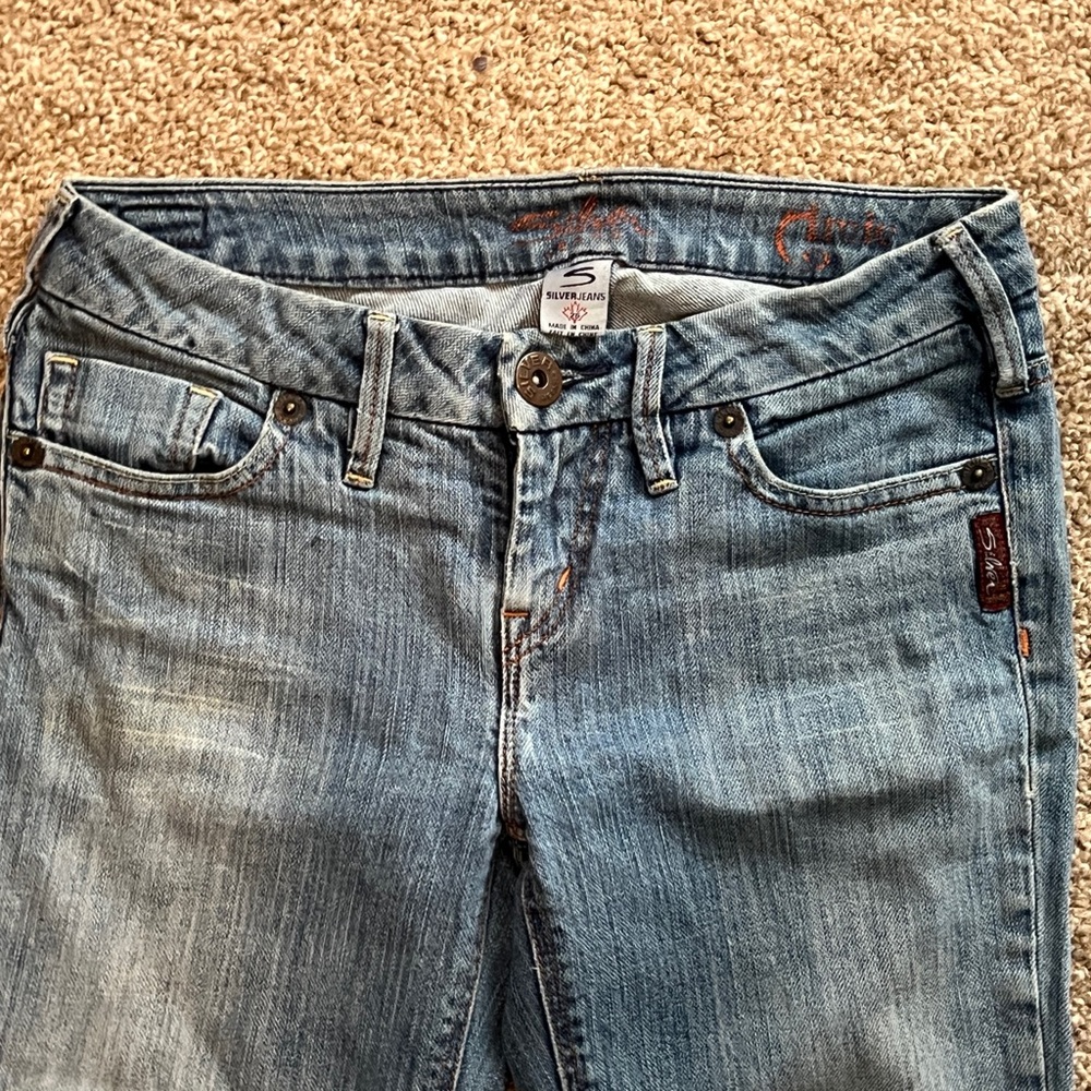Silver jeans - 25 waist very cute!
